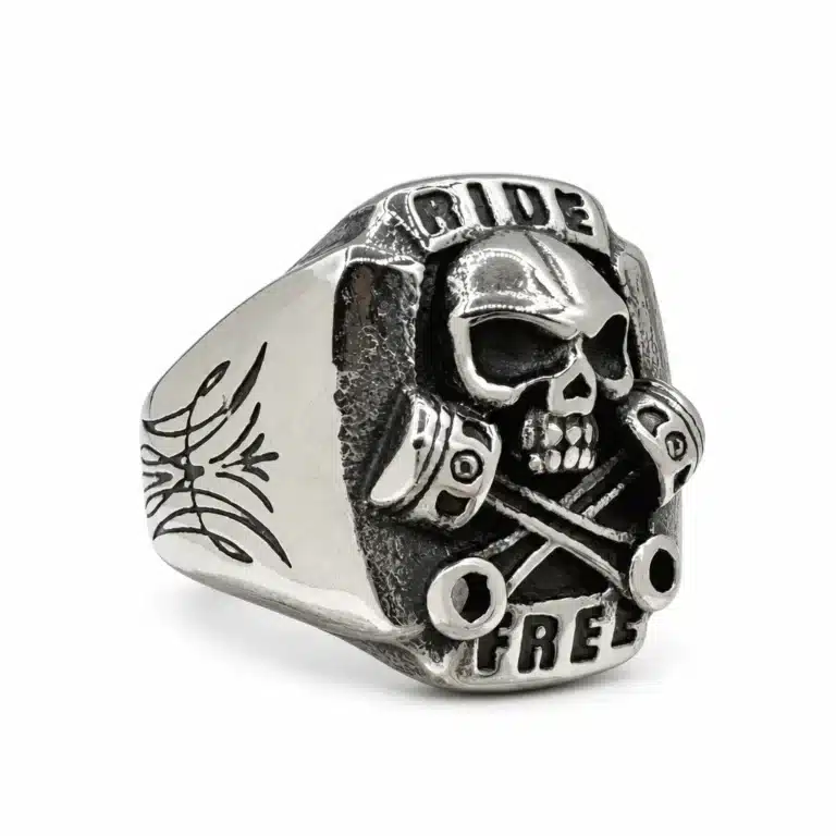 Bague biker tête de mort