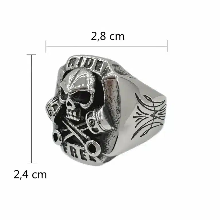 Bague biker tête de mort
