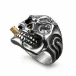 Bague tête de mort œil cristal