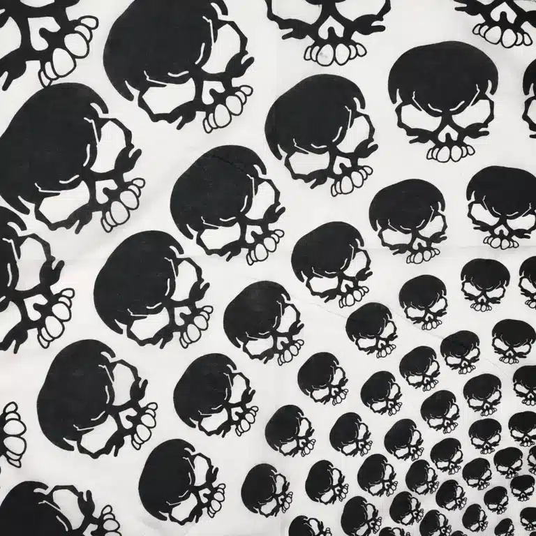 Bandana tête de mort biker - Crânes dispersés
