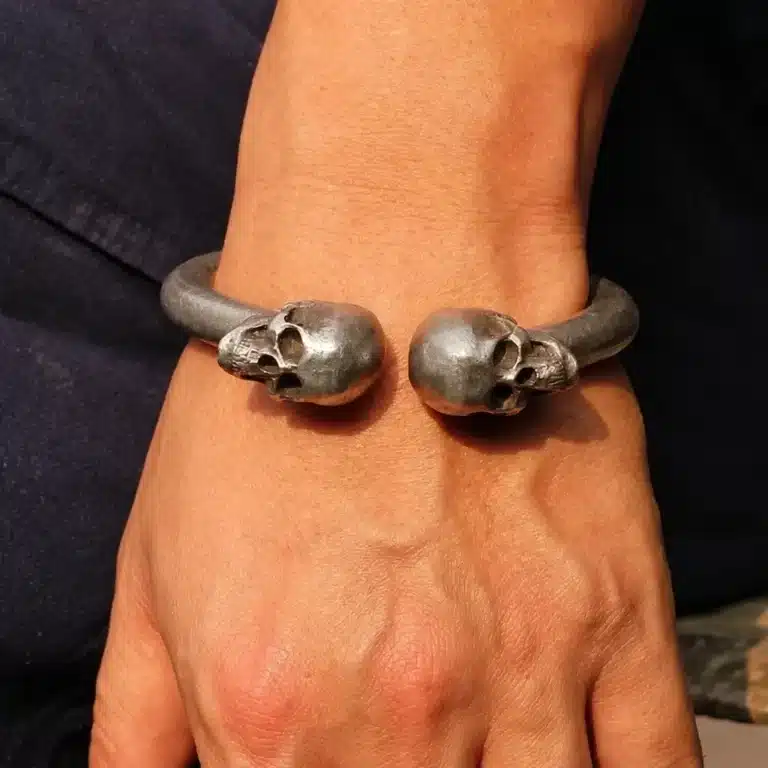 Bracelet double tête de mort