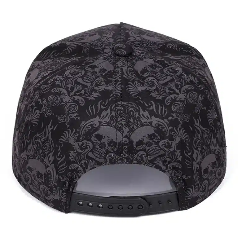 Casquette motif gris tête de mort