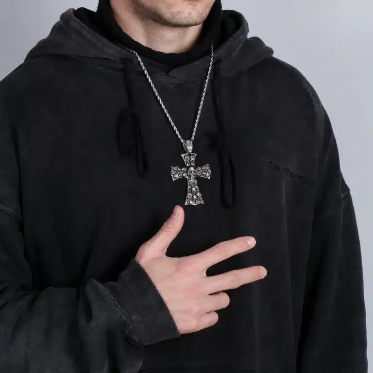 Collier croix gothique homme