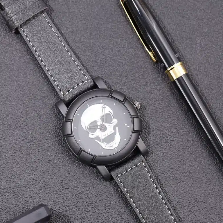 Montre tête de mort homme cuir