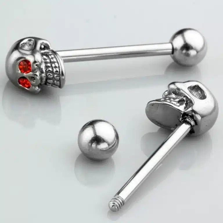 Piercing langue tête de mort