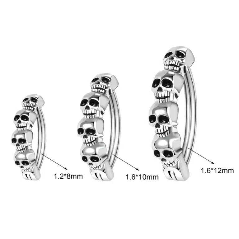 Piercing nombril tête de mort