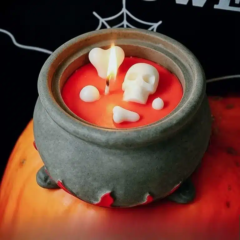 Bougie chaudron tête de mort