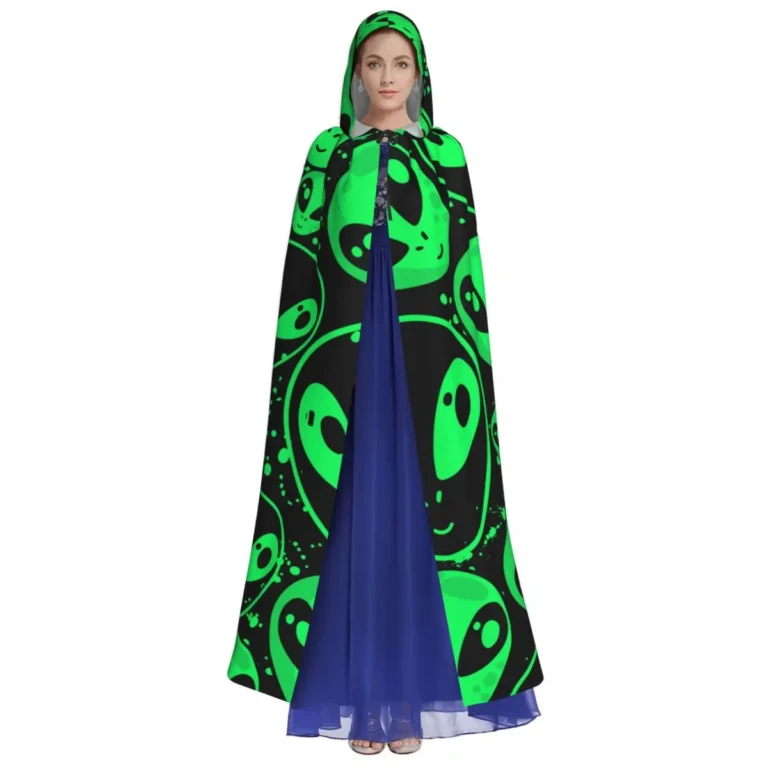 Cape à capuche motif alien vert