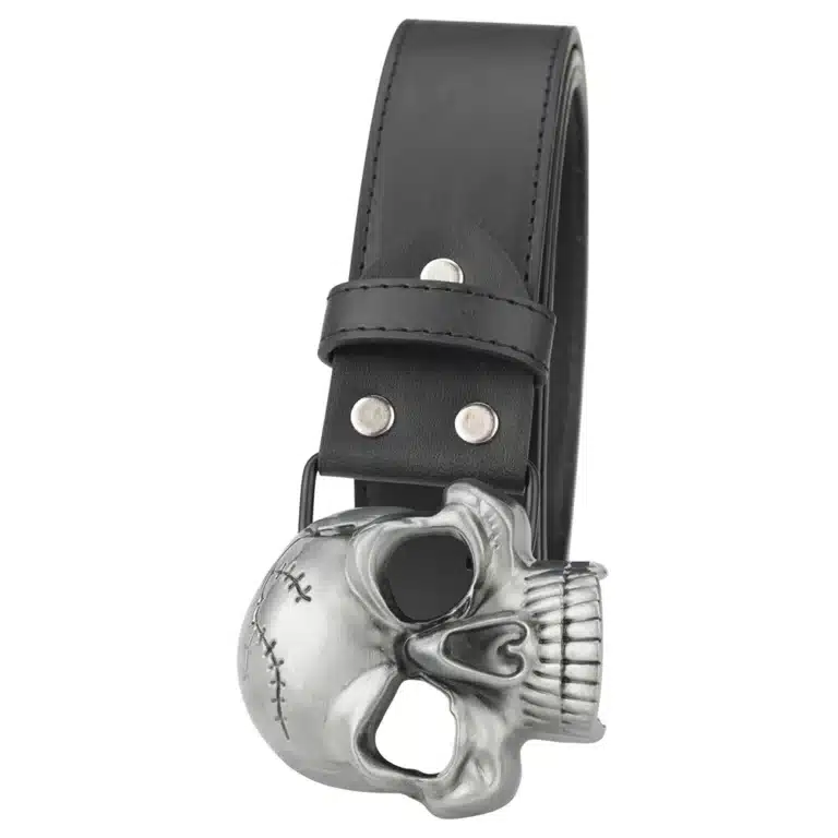 Ceinture grosse boucle tête de mort cicatrice