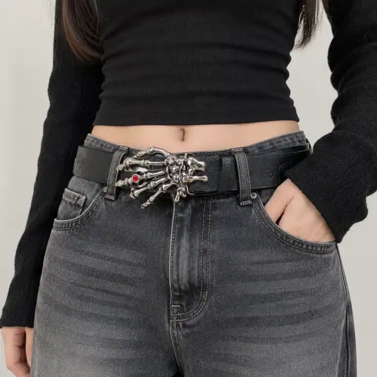 Ceinture squelette main gothique