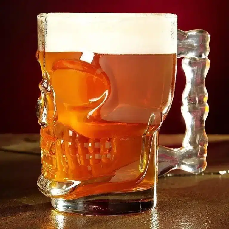 Chope à bière tête de mort