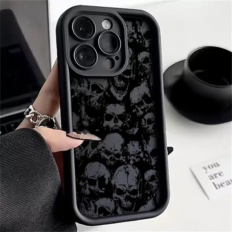Coque Iphone motif tête de mort