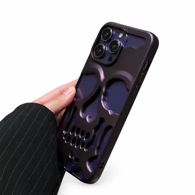 Coque Iphone relief tête de mort