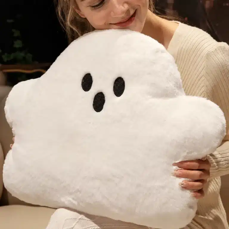 Coussin fantôme peluche