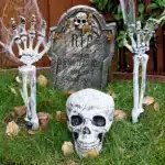 Décoration jardin Halloween squelette