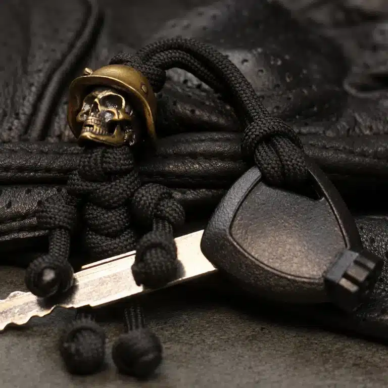 Porte-clé paracorde tête de mort