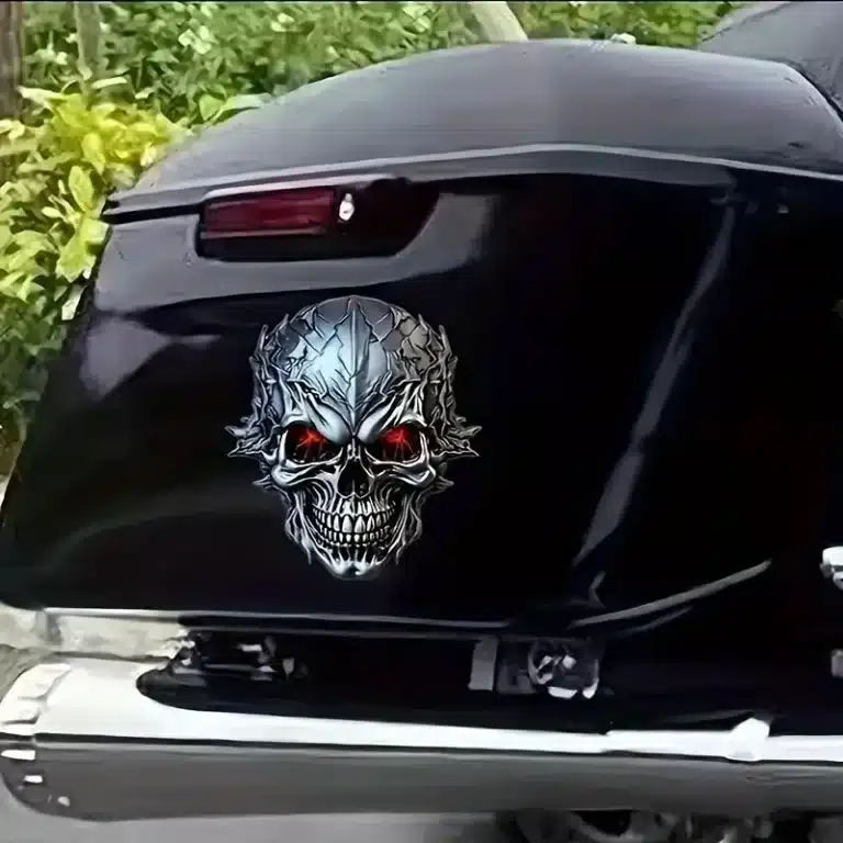 Sticker tête de mort yeux rouge