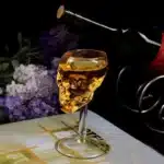Verre à pied tête de mort